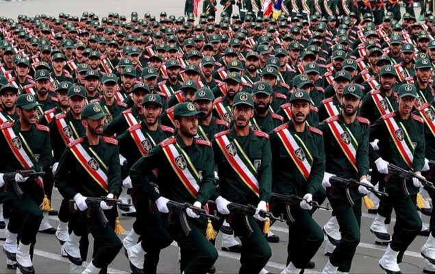 مصدر إيراني: مقتل عدد من قادة الحرس الثوري ومسؤولين سياسيين في الغارات الأميركية الإسرائيلية