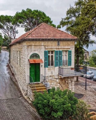 لبنان الأكبر من ذاته