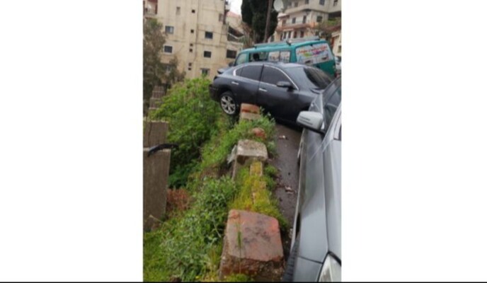 وقوع أربعة حوادث سير وانزلاقات على طرق الضنية بسبب الأمطار الغزيرة