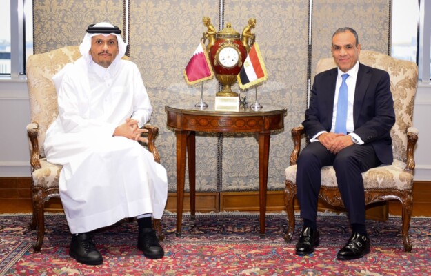 وزير خارجية قطر استقبل نظيره المصري: لوقف الاعتداءات الإيرانية والعودة لطاولة الحوار