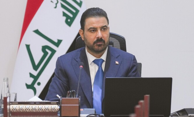 رئيس وزراء العراق وجّه بمنح نسبة مالية مجزية للمواطنين الذين يبلغون عن جرائم فساد