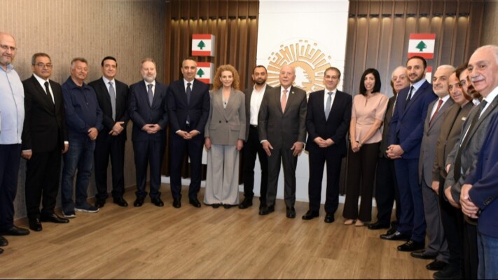 دبوسي استقبل منيمنة وبحثا في تعزيز التعاون بين غرفة طرابلس و"إيدال" في مجال تشجيع الاستثمار