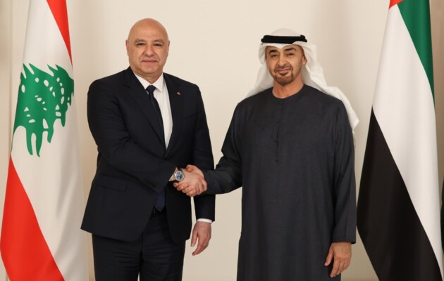 رئيس الإمارات أكد لعون وقوف بلاده إلى جانب لبنان: ندعم الخطوات التي يتخذها لتحقيق الأمن والاستقرار