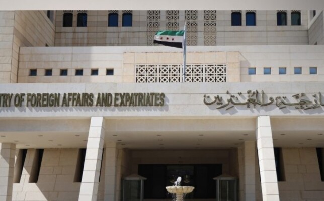 وزارة الخارجية السورية: لا يوجد أي إجراءات جديدة أو تعديلات على دخول الوافدين إلى سوريا