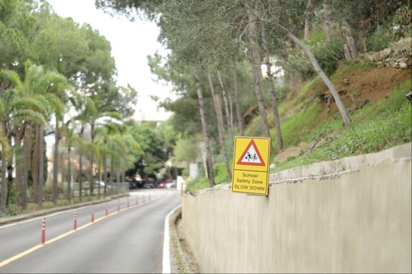 توتال انرجيز انجزت تحسينات مرورية عند مدخل مدرسة العائلة المقدسة الفنار ضمن برنامج VIA