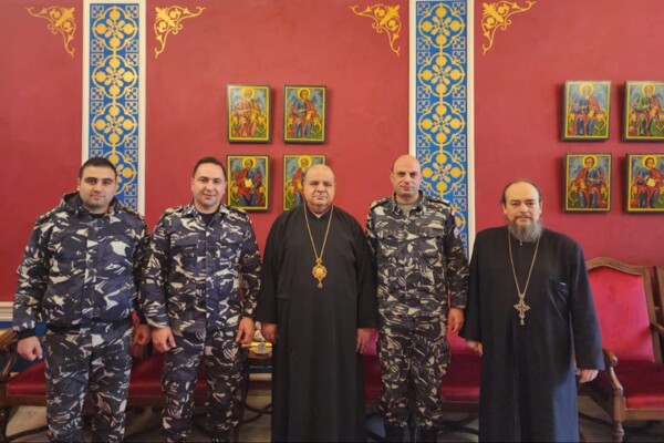 المطران ابراهيم نوه بعمل الاجهزة الامنية