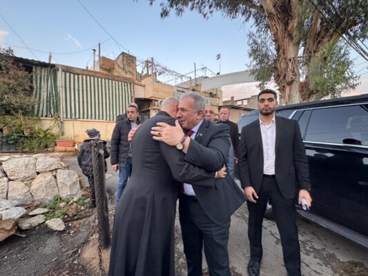 الأسعد خلال قداس عن روح المطران هيلاريون كبوجي: شكل جسرا روحيا ووطنيا بين لبنان وفلسطين