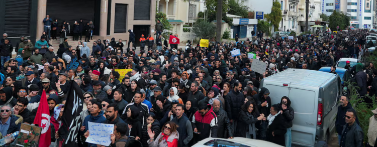 أكثر من ألفي شخص تظاهروا "ضد الظلم" في تونس وطالبوا بالإفراج عن معارضين مسجونين