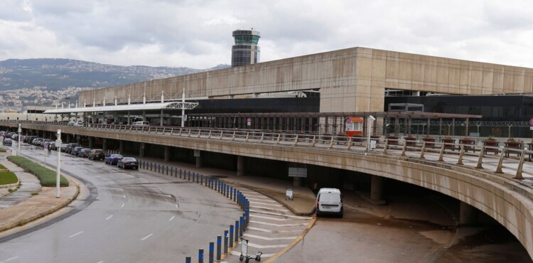 مدير مطار بيروت نفى معلومات حول مغادرة سياسيين وأصحاب مصارف عبر طائرات خاصة فجرًا