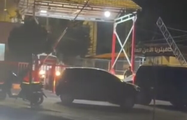 مصدر أمني رسمي لبناني للجزيرة: مئات شاحنات النقل عالقة في المنطقة الحدودية مع سوريا بعد التهديد الإسرائيلي بالقصف