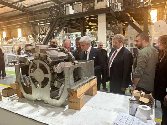 عيسى الخوري جال على مصانع في كسروان: التحاليل المخبرية أظهرت أن مياه تنورين نظيفة