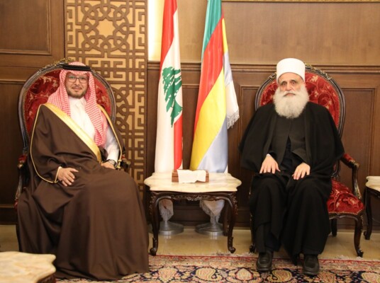 شيخ العقل عرض مع السفير السعودي جهود وقف الحرب والتقى النائبين أبو فاعور والصايغ