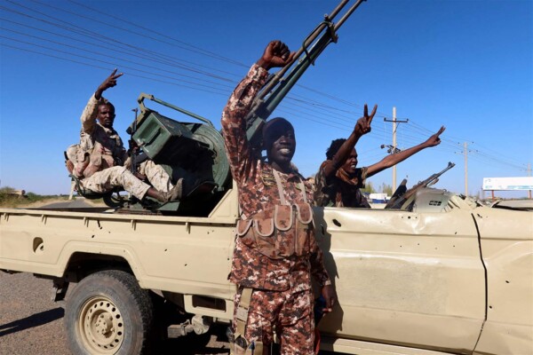 وسائل اعلام سودانية: الجيش السوداني قصف بمسيّرات تركية سوقا شعبيا في شمال دارفور