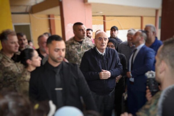 وزير الدفاع زار محطة شارل الحلو ومدرسة سد البوشرية العالية: الجيش الركيزة الأساسية في حماية الوطن وصون كرامة أبنائه