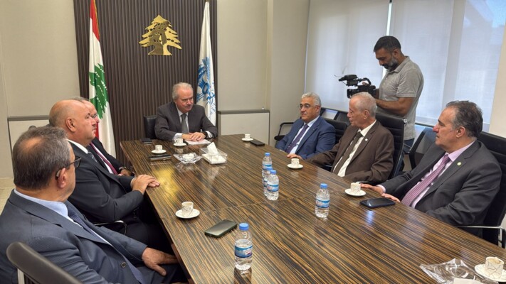 جابر عقد اجتماعاً خُصص لموضوع استخدام قرض الــ250 مليون دولار لصالح الكهرباء وعقد سلسلة لقاءات