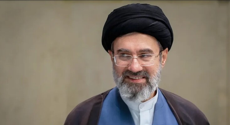 خارجية إيران: مجتبى خامنئي يتمتع بصحة كاملة وتأخر ظهوره العلني يعود إلى ظروف الحرب