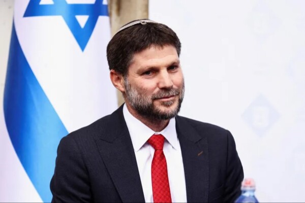 سموتريتش: إلغاء اتفاقية مبرمة بين إسرائيل والسلطة الفلسطينية وتعطي بلدية الخليل في صلاحية إدارة الحرم الابراهيمي