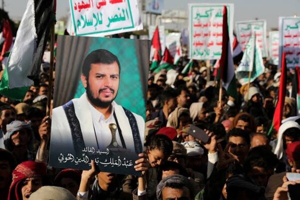 "إسرائيل هيوم": هل تودع إسرائيل الصواريخ وتعتمد "العملاء" لإسقاط الحوثيين؟