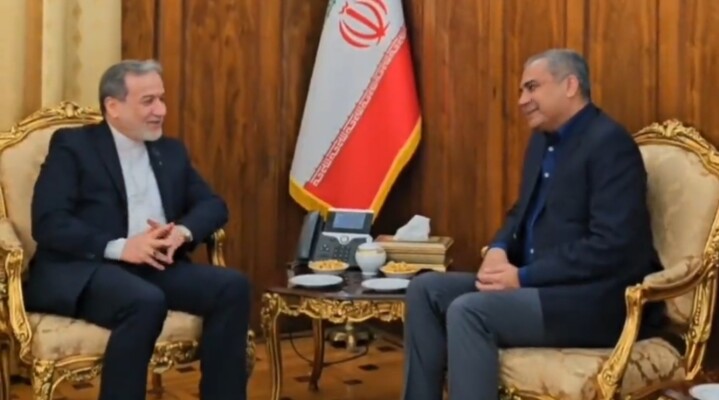 الخارجية الإيرانية: عراقجي التقى وزير الداخلية الباكستاني الذي يزور طهران