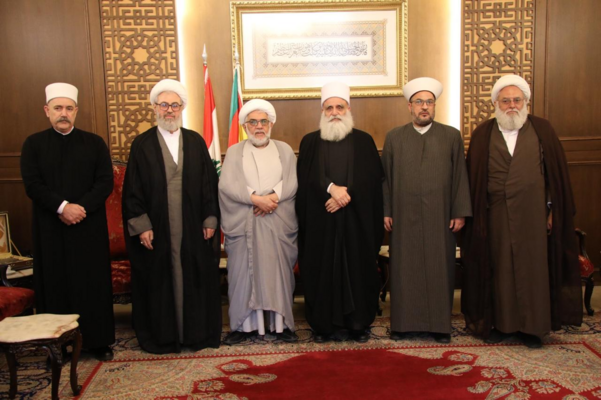 ابي المنى التقى جنبلاط وتلقى دعوة من "تجمع العلماء المسلمين" الى لقاء وطني وروحي