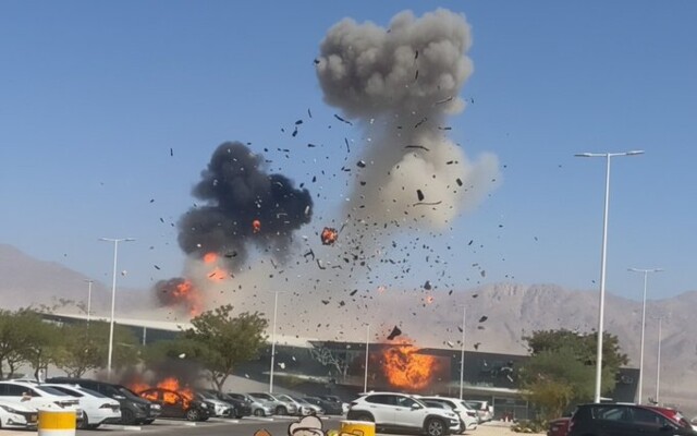 القناة 14 الإسرائيلية: تقارير عن انفجار مسيرة في منطقة مطار رامون جنوبي إسرائيل