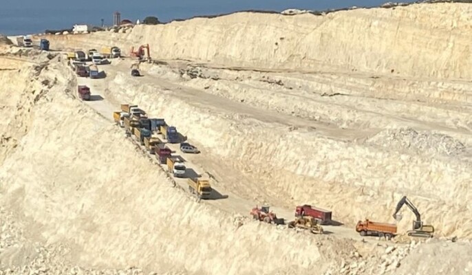 لجنة كفرحزير البيئية: لرفض إعادة تشغيل مقالع الإسمنت محذرة من تداعياتها البيئية والصحية