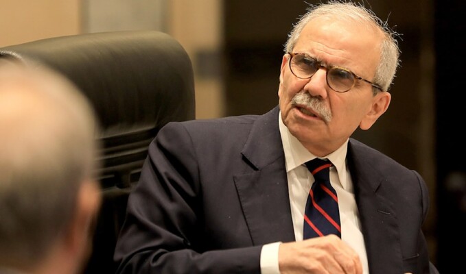 رئيس الحكومة يصدر مذكرة بالاقفال يوم الجمعة لمناسبة عيد العمال