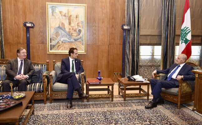 بري تابع التطورات على ضوء مواصلة اسرائيل عدوانها على لبنان بلقائه وزير بريطاني والمر ووفد من الصليب الاحمر