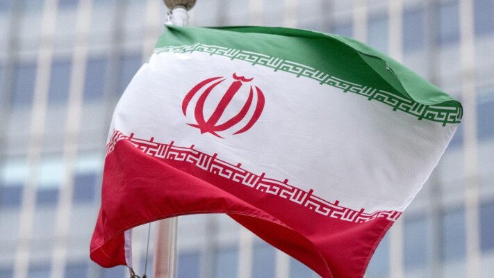 مسؤول كبير لرويترز: إيران لن تناقش برنامجها النووي قبل أن تستجيب أميركا لمطالب طهران