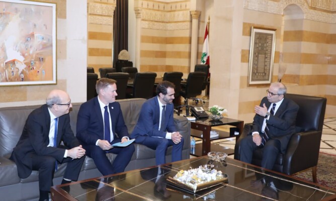 تحالف "توتال" و"قطر للطاقة" و"اني" الإيطالية وقّعوا مع لبنان اتفاق التنقيب عن الغاز في البلوك 8 برعاية سلام