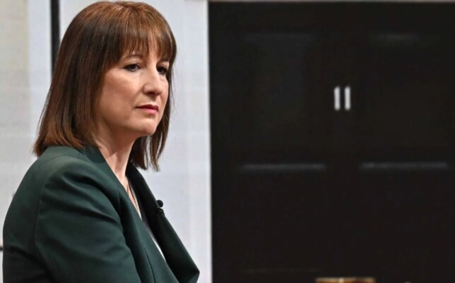 وزيرة الخزانة البريطانية: محبطون لأن الولايات المتحدة دخلت الحرب دون خطة خروج وبلا أهداف واضحة