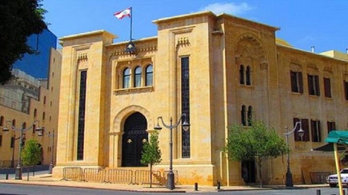 "النشرة": الهيئة العامة لمجلس النواب اقرت تمديد ولاية المجلس لمدة سنتين باكثرية 76 صوتا