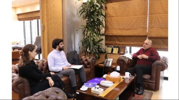 كركي عرض مع وفد منظمة العمل الدولية التحول الرقمي ونظام التقاعد والحماية الاجتماعية