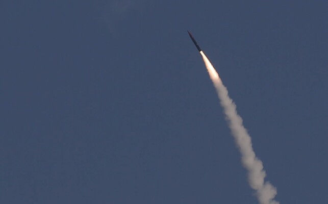 القناة 12 الإسرائيلية: اعتراض 3 مسيّرات تسببت بإطلاق صفارات الإنذار في بلدات بالجليل الأعلى