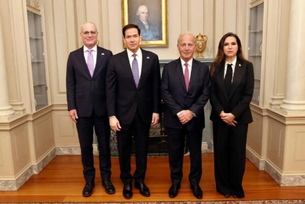 وزير الخارجية الأميركي: لدينا فرصة تاريخية في ما يتعلق بالمحادثات الإسرائيلية اللبنانية بواشنطن