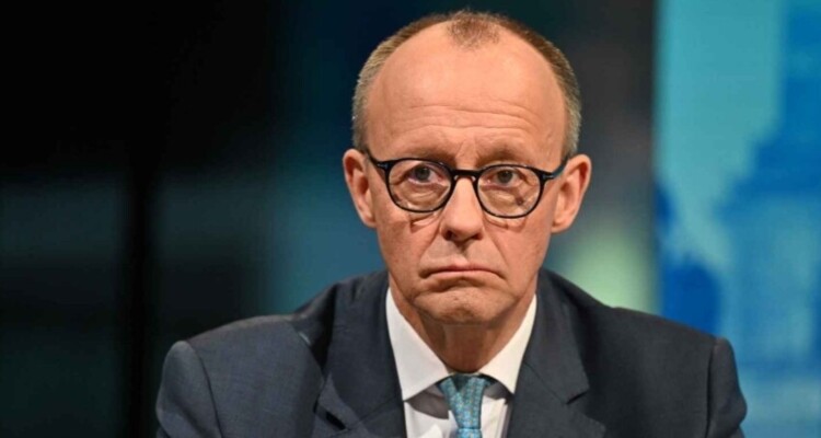 المستشار الألماني: آمل أن تنتهي الحرب لكن يبدو أن الأميركيين والإسرائيليين يغوصون فيها وما يفعله ترامب تصعيد ذو نتائج غير مؤكدة