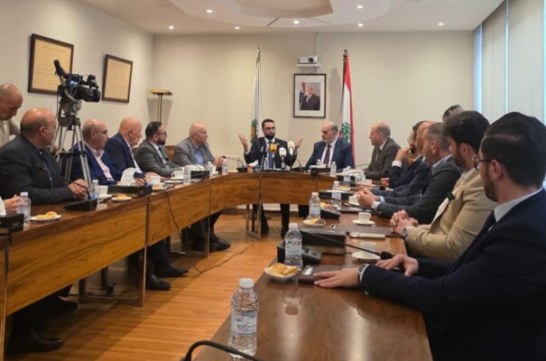 الهزاع زار غرفة التجارة بالبقاع: سوريا تتجه نحو نهضة اقتصادية وتمدّ يدها للبنان لبناء شراكة حقيقية