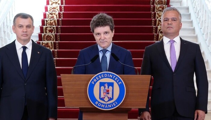رئيس رومانيا كلّف رئيس وزراء جديدًا بتشكيل الحكومة: لإبقاء بلدنا على المسار المؤيد للغرب
