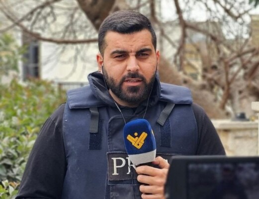 إصابة مراسل قناة "المنار" علي شبيب ومصور كان يرافقه جراء غارة على النبطية