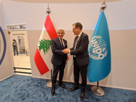 وزير الصناعة التقى نظيره السعودي في الرياض وأكدا على الثقة المتبادلة في العلاقات بين البلدين