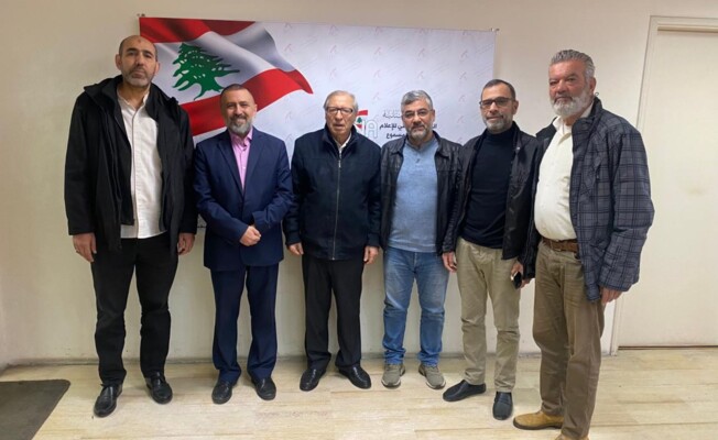 وفد من هيئة ممثلي الأسرى والمحررين زار محفوظ وقدم شرحًا عن متابعة ملف الأسرى بالسجون الإسرائيلية
