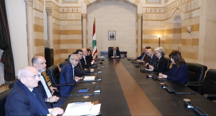 سلام عقد اللقاء الوزاري الدوري لمتابعة التطورات السياسية وخطة الاستجابة لمتطلبات النزوح والإغاثة