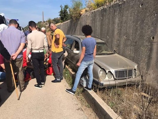 جريحان في حادث سير على طريق كفربنين حوارة في الضنية