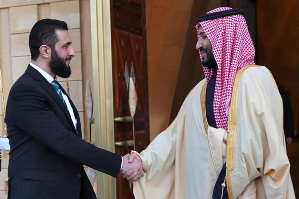"سانا": الشرع وصل إلى السعودية في زيارة رسمية للقاء بن سلمان