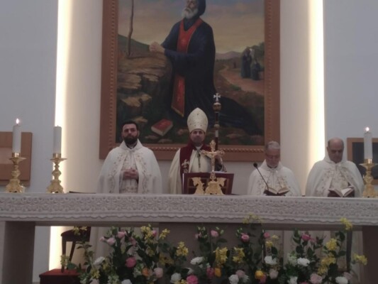 المطران جوزف معوض يترأس قداس عيد مار مارون