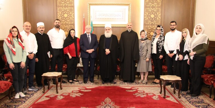 أبي المنى استقبل وفدًا من مجلس كنائس الشرق الأوسط: القرار السعودي بارقة أمل بمسار التعافي