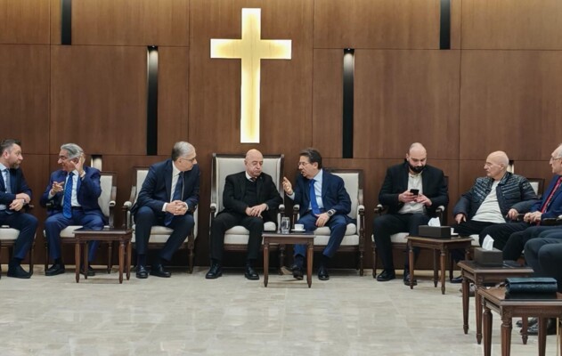 كنعان زار مقر رئاسة الطائفة الأرمنية الانجيلية في لبنان