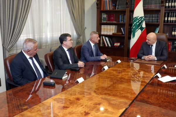 الرئيس عون ترأس اجتماعاً عرضت فيه أوضاع الجمارك