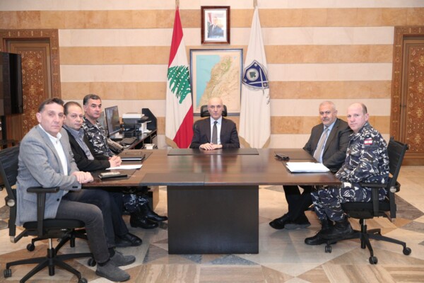 الحجار: على المعنيين بأي تظاهرة أو تجمع أو اعتصام التقيد بآلية التقدّم بالعلم من المحافظ المختص