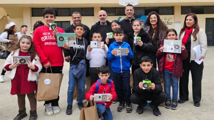 جمعية من حقي الحياة وجمعية نهاد الشامي وكسوة يزرعون الفرح في قلوب أطفال تكميلية الفيدار الرسمية